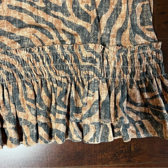 ANTHROPOLOGIE Daily Practice Ruffled Mini Dress Animal Print Brown Size XS - Picture 7 of 14